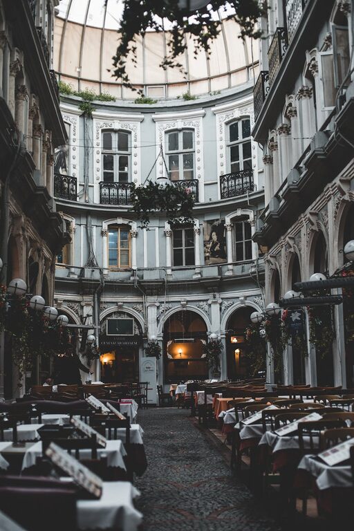 How to Make a Small Balcony Feel Cozy: Easy Tips and Ideas